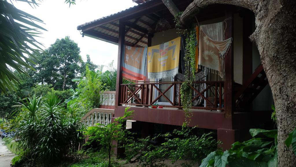 Captan Home Haad Chao Phao Exterior photo